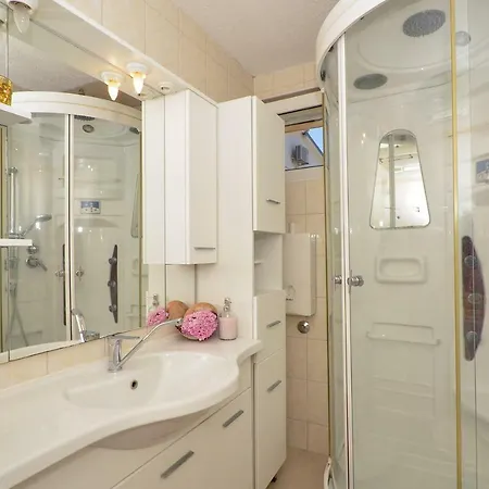 Wisteria Dom wakacyjny *