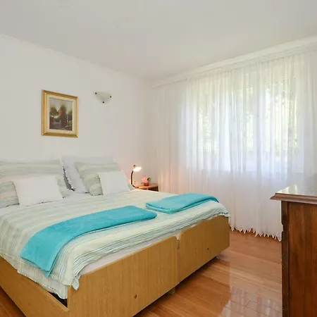 Wisteria Rogoznica (Sibenik-Knin)