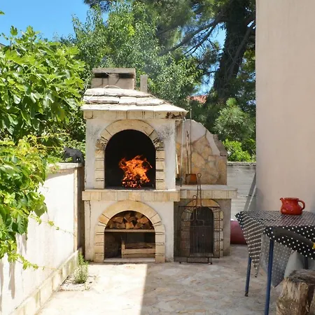 Wisteria Rogoznica (Sibenik-Knin)