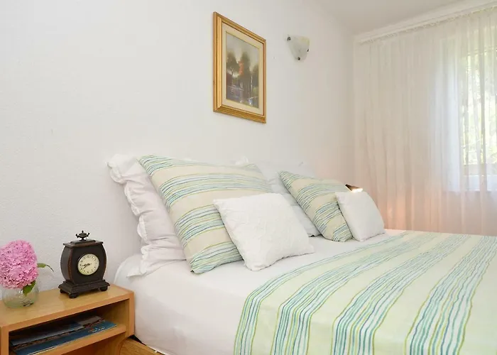 Wisteria Nyaraló Rogoznica